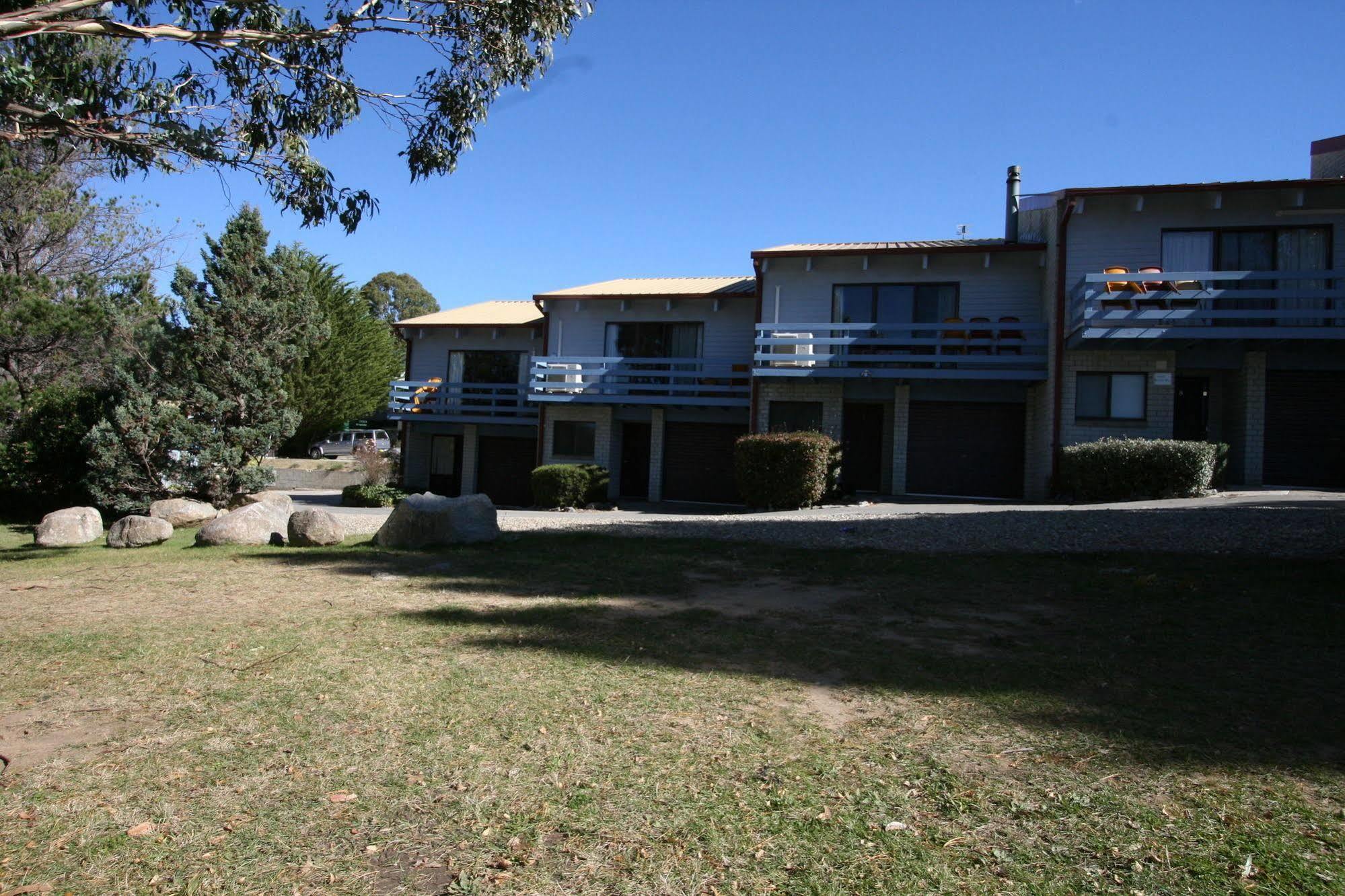 ג'ינדביין Alpha Centauri Townhouses מראה חיצוני תמונה